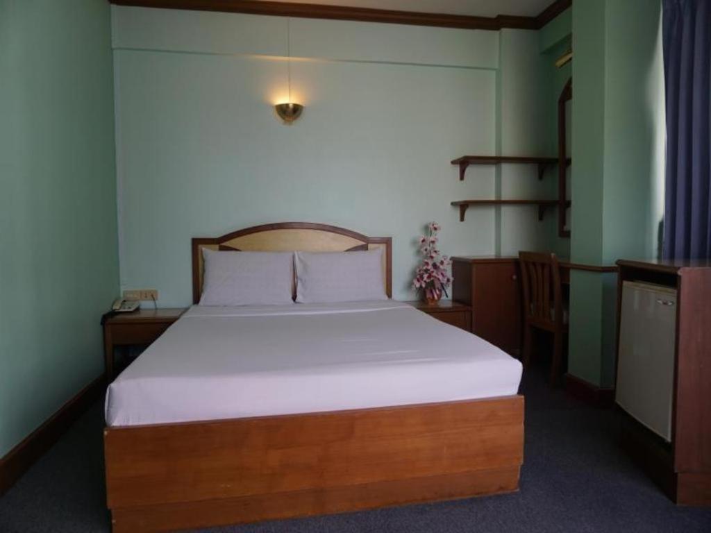 Tanaphat Hatyai Hotel Хат Яй Екстериор снимка