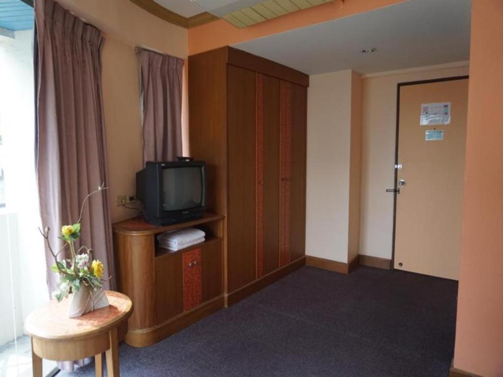 Tanaphat Hatyai Hotel Хат Яй Екстериор снимка