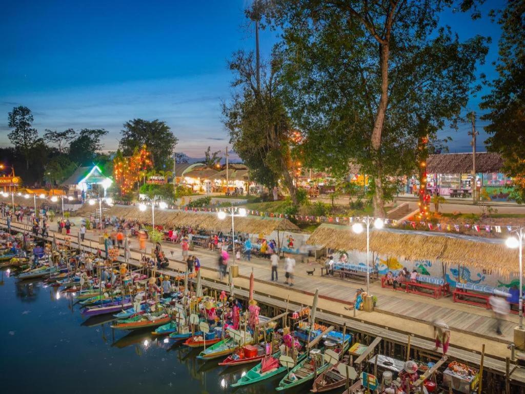 Tanaphat Hatyai Hotel Хат Яй Екстериор снимка